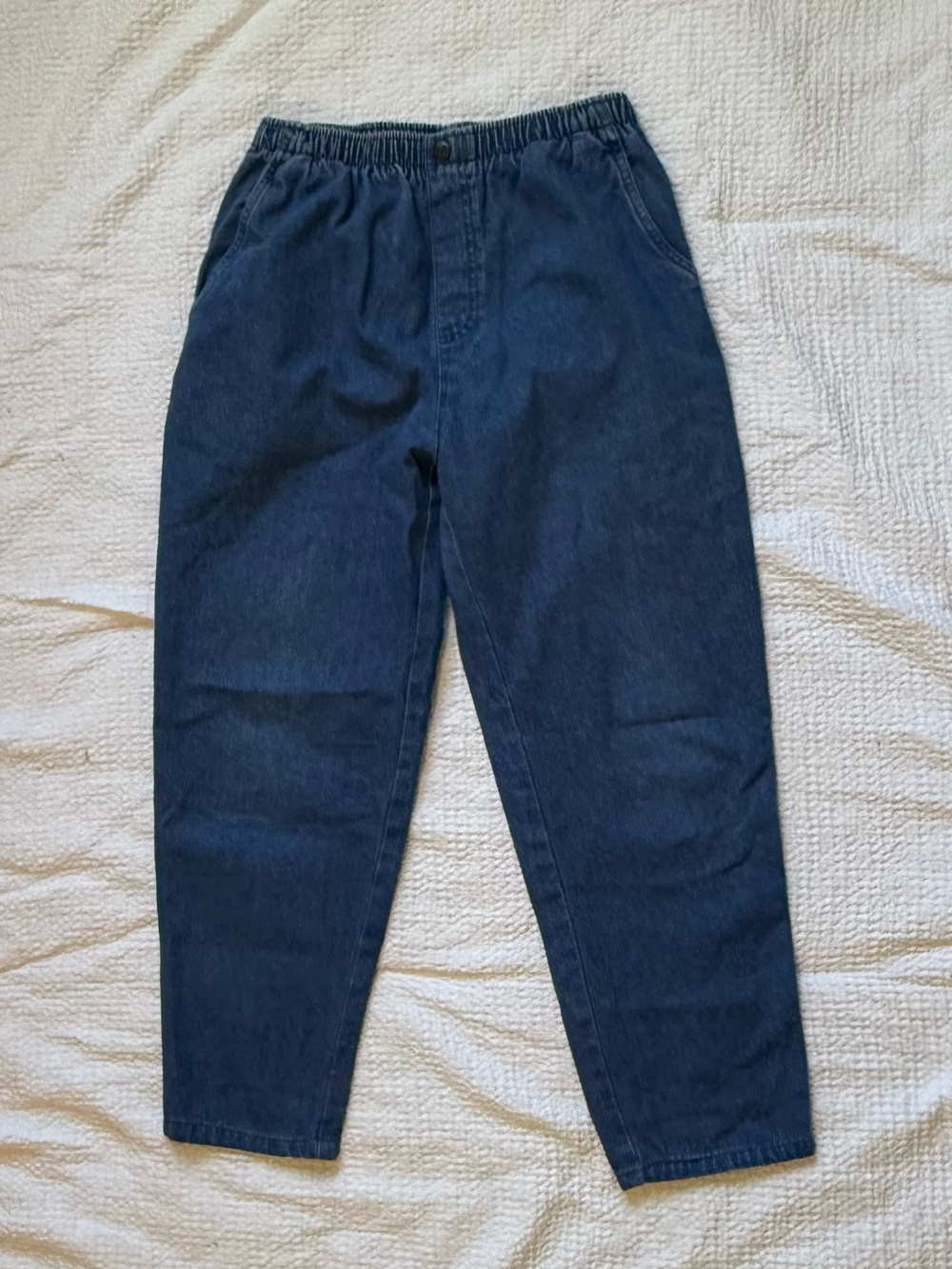Vintage-Style Elastic Waist Medium Blue Denim Jeans
